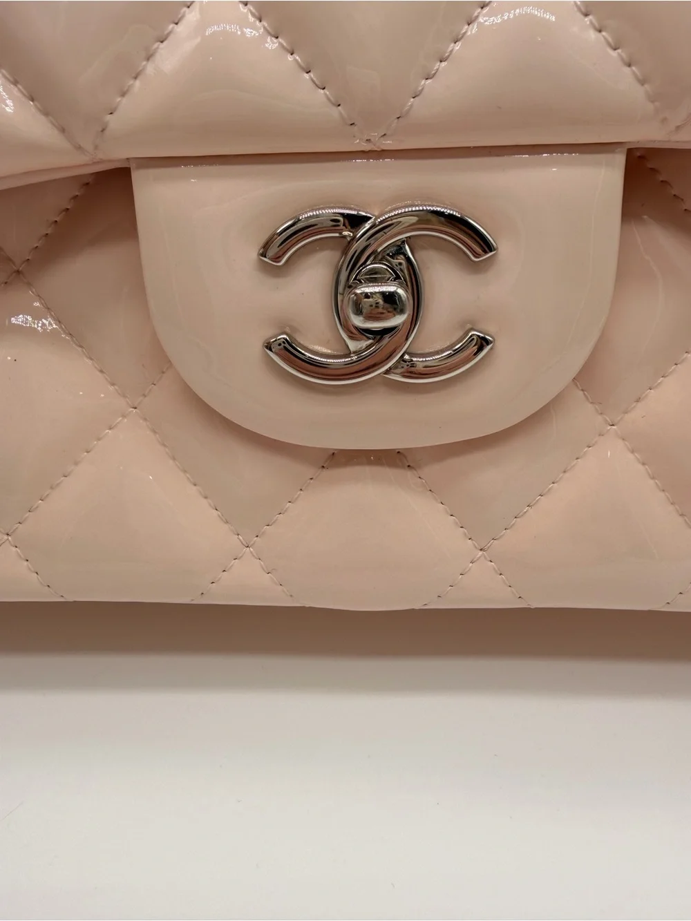 CHANEL Classic Double Flap Patent in Pink